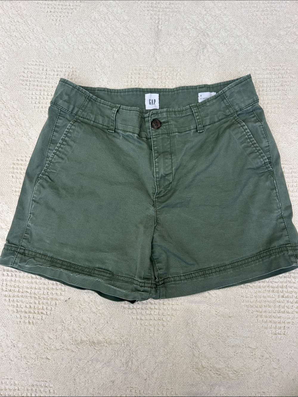 GAP Women's Olive Green 5” Cotton Shorts